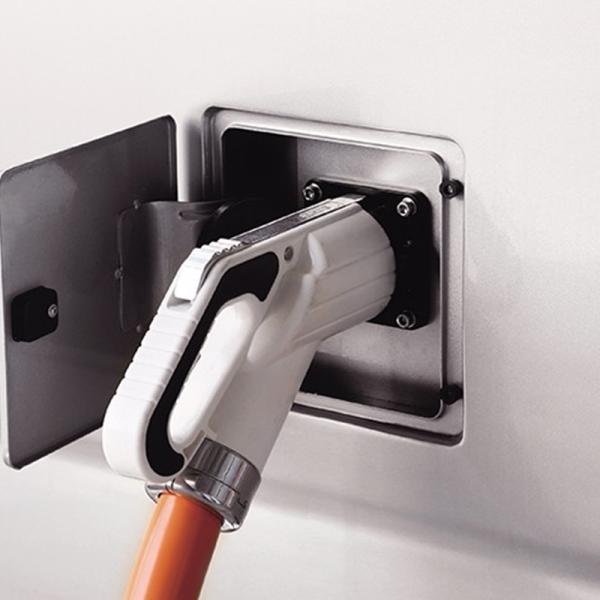 Eco Electric Passenger Vehicle with 2280mm Width and 10600kg G.V.W