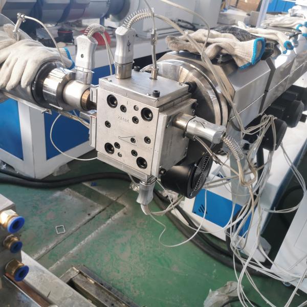 200-250Kg/H PVC Price Label Holder Line Plastic Profile Extrusion Machine For Temperature-Keeping