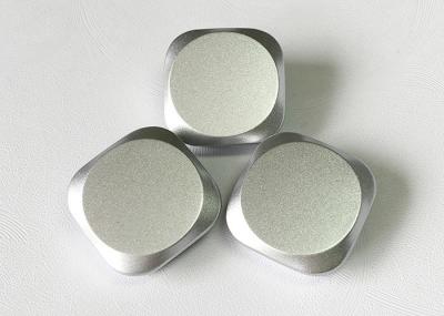A precisão 0.05mm o metal da tolerância que morre as peças da carcaça prateia botões ligas de zinco