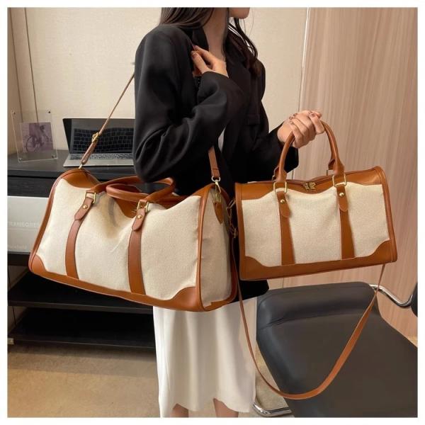 Portable Lightweight Ladies Out Short Travel Bag Large-Capacity Bag Ladies New Summer Canvas Messenger Bag