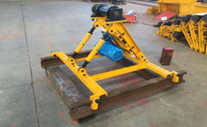 Железнодорожные транспортные средства троллейбусы плоские вагоны локомотивы рельсы мобильные железнодорожные вагоны балластный вагон