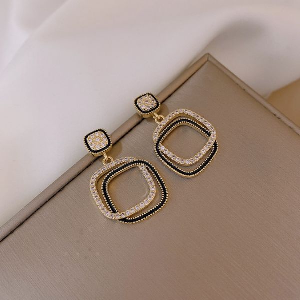 2025 New Style Sterling Silver Temperament Goddess Summer Simple Earrings
