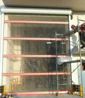 Volet rapide en plastique automatique de porte de portes rapides de rouleau de PVC d'entrepôt protégeant du vent