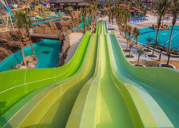 Aquatic Paradise Outdoor Big Water Slides 9 - 35 M Platform Height For Amusement Park