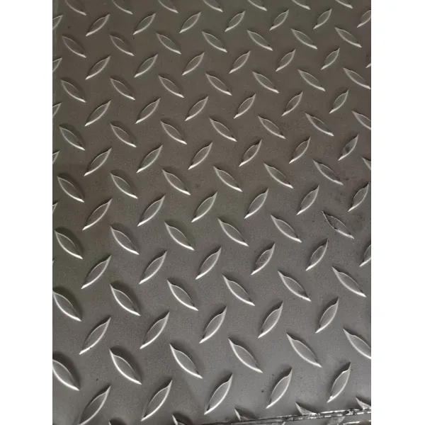 304 Stainless Steel Cold Rolled Polished Surface Embossed Checkered Plate for Press Stamping