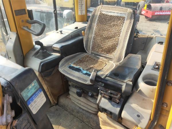                  Used Caterpillar D5n Bulldozer in Excellent Working Condition with Reasonable Price. Secondhand Cat D3c, D3g, D4c,D5g Bulldozer on Sale Plus One Year Warranty.             