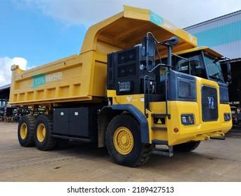 ELECTRIC WIDE BODY MINING DUMP TRUCK  FOR MINING OPERATIONS