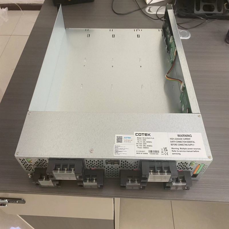 Инвертор Cotek DC AC SR-1600 PLUS-124 120Vac вход 24Vdc в выходе 120Vac 1600VA Инвертор на стойке