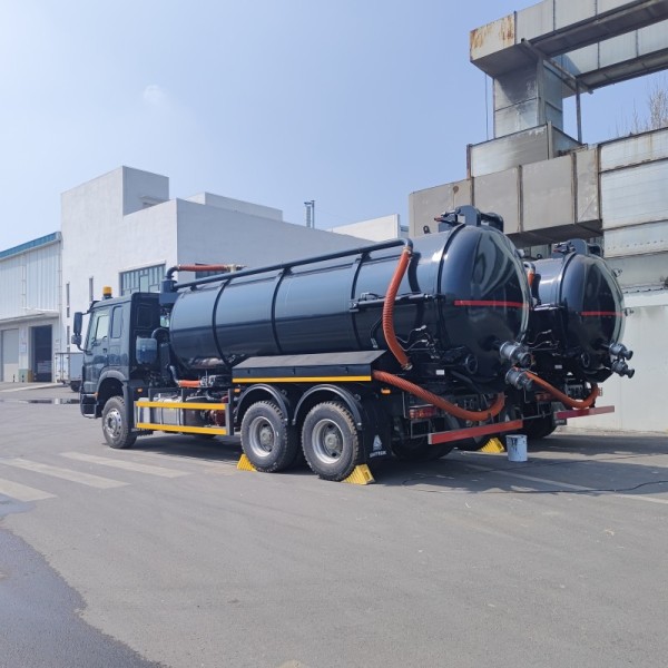 HOWO 15CBM Vacuum Sewage Suction Truck with 6*4 Drive Wheel and Diesel Fuel for Septic Tank Cleaning and Sludge Transport