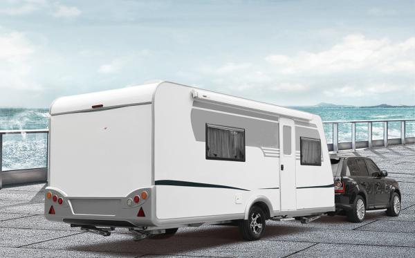 Reboque padrão da caravana do campista de EPA com o refrigerador de cozimento traseiro da cabine
