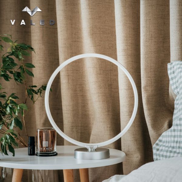 Smart Control LED Table Sun Lamp with 2700K Color Temperature and RGBW LED Source for Hotel and Bedroom