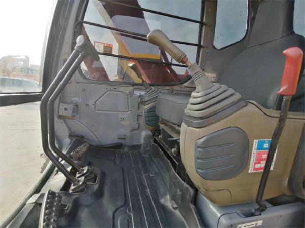 Secondhand Hitachi EX60 Excavator 6 Ton Mini Digger Red For Construction