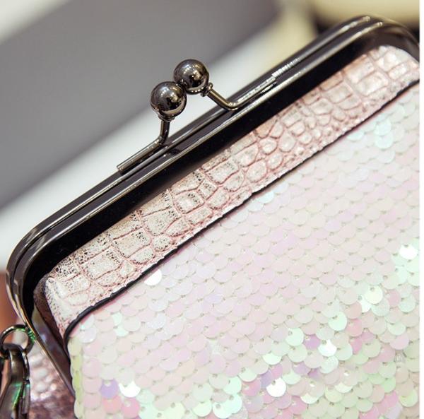 2016 sequined shoulder bag female alligator handbag new European and American fashion evening bag doctors bag tide