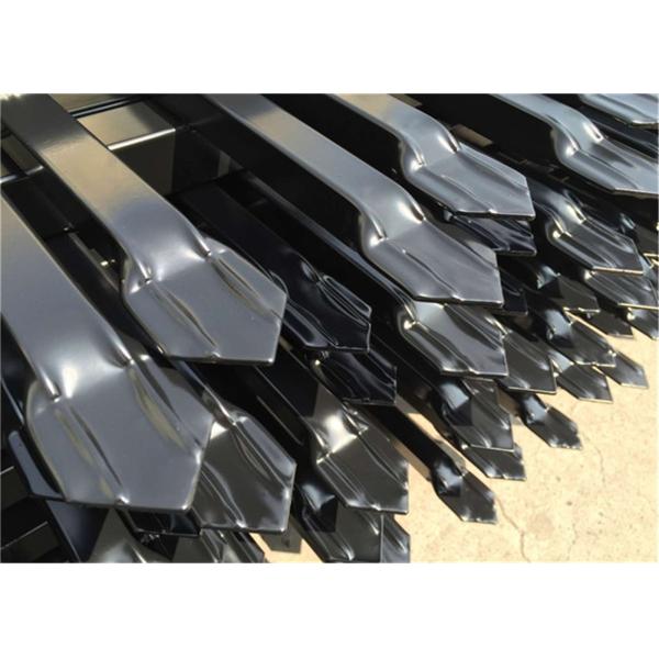 2400mm length Crimped spear metal garrison fence supplier