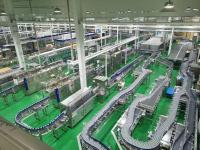 Ligne de production de machines d'emballage de bouteilles de boissons en PET PE PP pour les jus de fruits