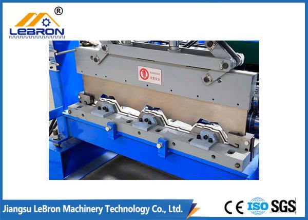 plataforma do metal da espessura de 0.8-1.5mm que forma a máquina, rolo da telha da etapa 15KW que forma a máquina