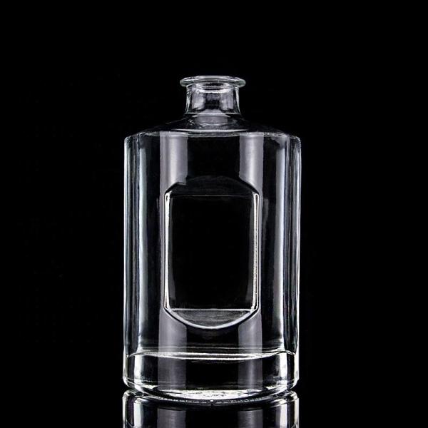 Botão de vidro de vodka de 750 ml de forma personalizada com tampa de cortiça e acabamento transparente em redondo
