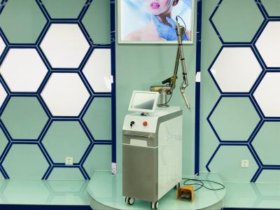 2019 New arrival  Korea importing arm Q swithed nd yag laser tattoo removal equipment