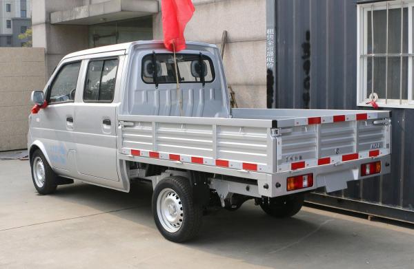 Mini Light Camion Dongfeng Sokon Double Cabin Truck 1.3L 92HP Gaoline Engine Light Cargo Lorry Truck For Sales