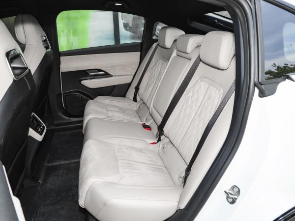 Popular Used Cars Official 0-100Km/H Acceleration Compact SUV Gasoline 2023.05 114Kw 200Nm 6-Speed Tiptronic