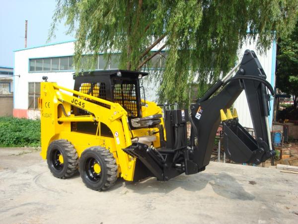 Hydraulic Electric Skid Steer Loader , 20 ° Grade Ability Skid Steer Track Loader