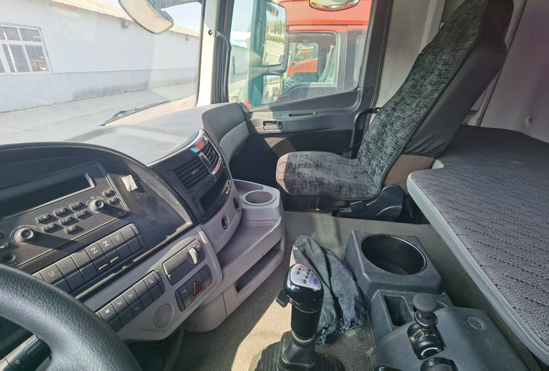FOTON GTL 460‑Horsepower 6×4 Heavy‑Duty Tractor Head _ 40000kg Traction Long‑Haul Freight Tractor Unit _ Mining Construction Highway Transport Truck