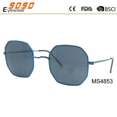 Sunglasses with metal diamond  frame, new fashionable designer style, UV 400 Protection Lens