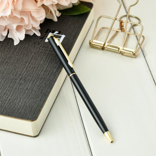 Un stylo à bille en métal mince personnalisé 0.7mm Publicité Promotion Hôtel