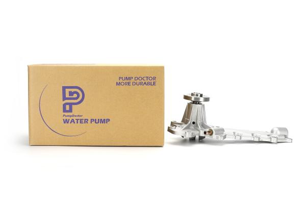 TCM Forklift Excavator Water Pump Kubota Engine V2403-M-E3B