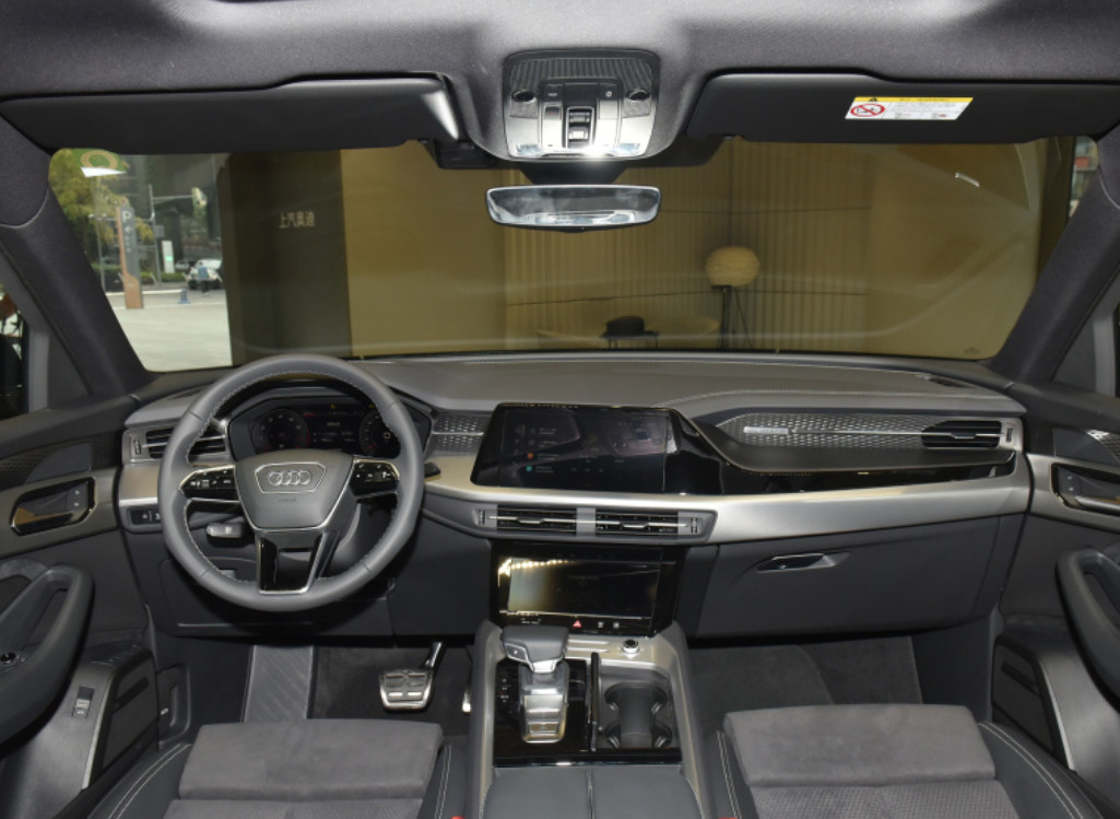 AUDI Q6 2022 45 тип бензин TFSI Quattro QIYUN версии 5 мест SUV двери 7