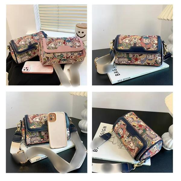 Polyester Lined Crossbody Handbag for Women Instagram-Worthy Cartoon Bear Design