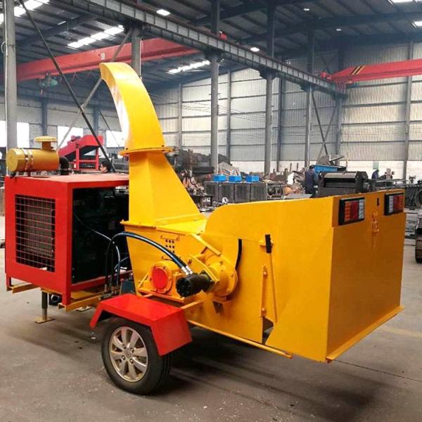 32HP Forestry Farm Wood Chipper Machine OEM 3.8*1.6*2.6m Water Cooling