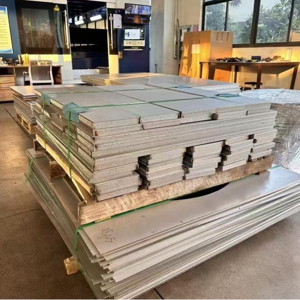 Épaisseur 1,0 mm 1,2 mm 1,5 mm 2,0 mm 2,5 mm 3,0 mm 4,0 mm 5,0 mm 6,0 mm Plaque en alliage de nickel Hastelloy C276