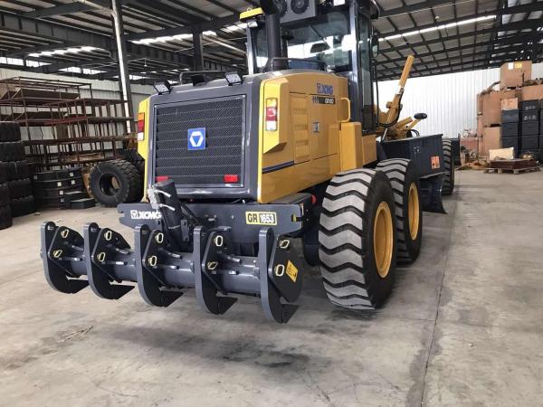 XCMG Compactor Road Maintenance Machinery XCMG 170HP Motor Grader GR1653