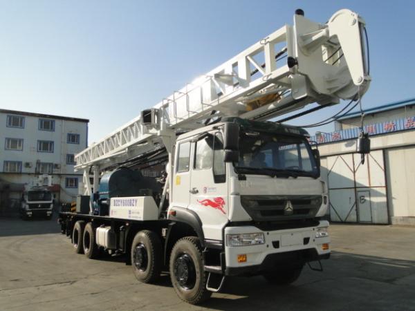 O caminhão de BZCY600CWY montou o chassi do equipamento de perfuração 8×4 do tipo SINOTRUK