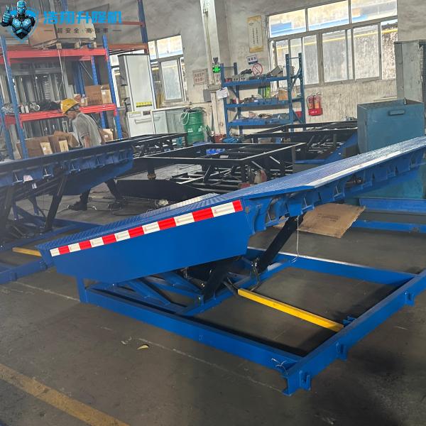 Mechanical Container Loading Dock Leveler Platform Lifter 15mm Plate