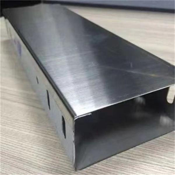 Wall Mounted Steel Electrical Cable Trays For Effortless Cable Management Galvanised Cable Tray