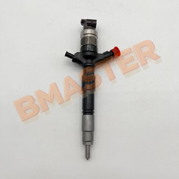 095000-7030 Fuel Injector For 1KD-FTV 2KD-FTV Engine With 6 Months Warranty