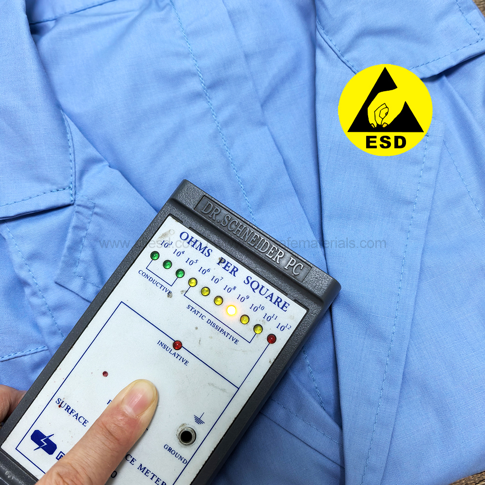 65% Polyester 33% Cotton 2% Carbon Fiber Cleanroom ESD Gown