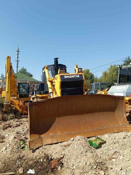 USA Bulldozer SD32 de segunda mão com lâmina de 3,4 M 5.2m3-8,5m3 Capacidade de lâmina