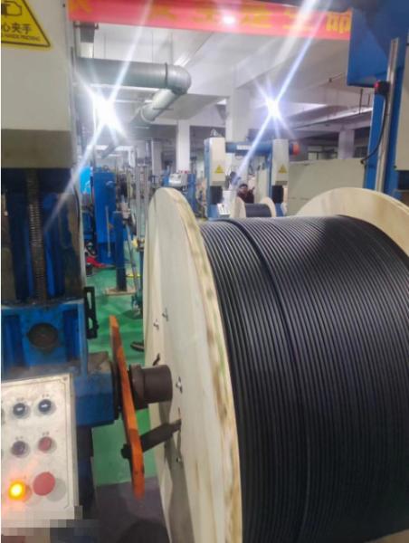 Cable optique mono-mode à enterrement direct pour les applications OEM