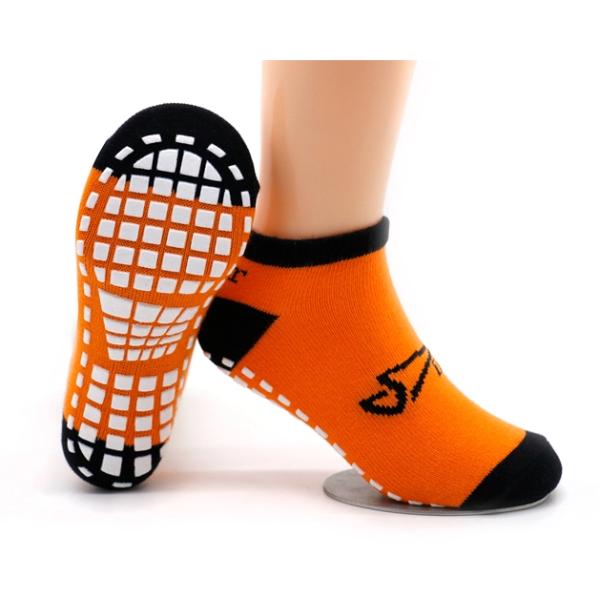 Women Pilates Barre Non Slip Grip Socks Trampoline Anti-Skid Socks Supplier In China