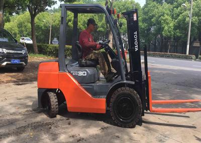 Toyota 3 Ton Second Hand Forklifts, japonês fez a empilhadeira usada de Toyota 8FDN30
