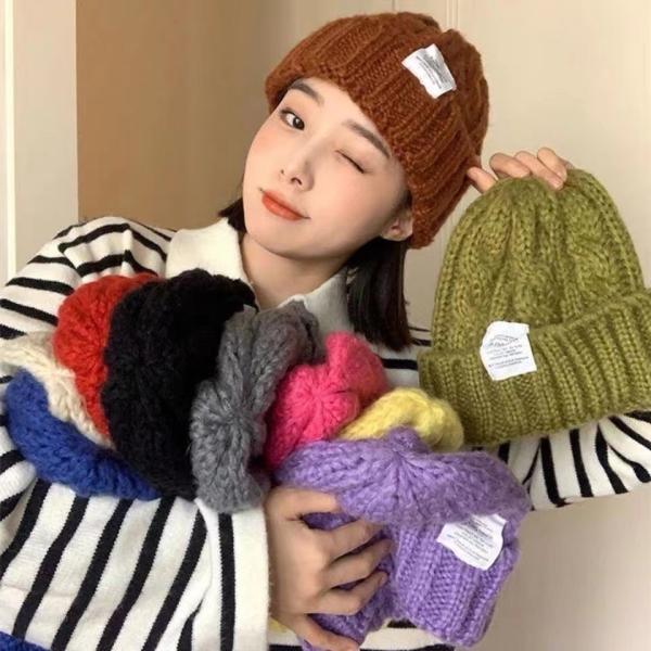 Customized Logo Solid Color Japanese Twist Knitted Hat for Autumn and Winter Students