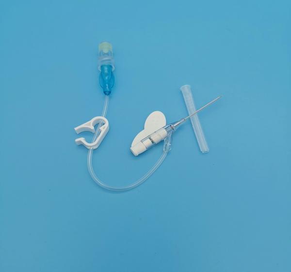22G青い大人のための使い捨て可能なIV Cannulaの蝶タイプ定期的な注入