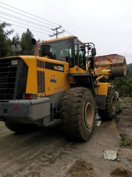 Used KOMATSU WA380-6 WHEEL LOADER