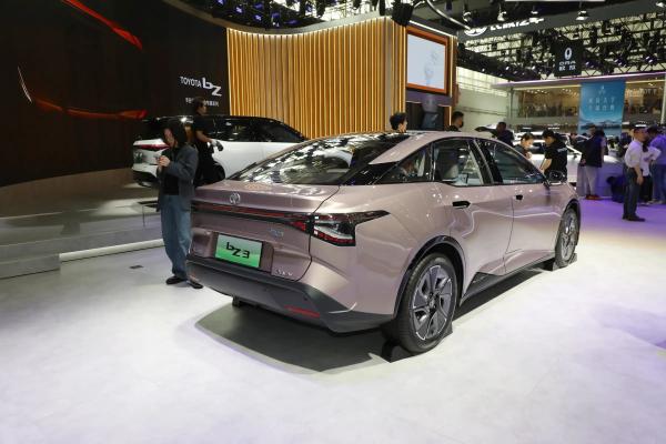 BZ3 Toyota Electric Car FWD Sedan Type With Signature Grille Design