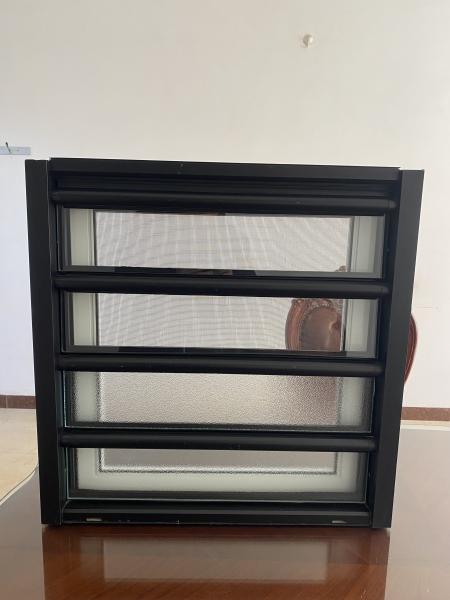 Cuchilla de vidrio templado de aluminio, ventana invisible, celosía de aluminio