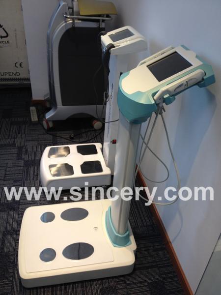 Vertical Segment Human Body Composition Analyzer Equipment For Clinic Healthy Test