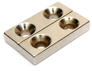 Industrial Permanent Countersunk Rare Earth Magnets Bright Silver Color